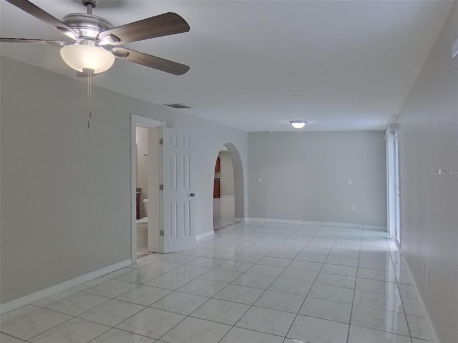BEL AIRE PINES - Residential Lease
