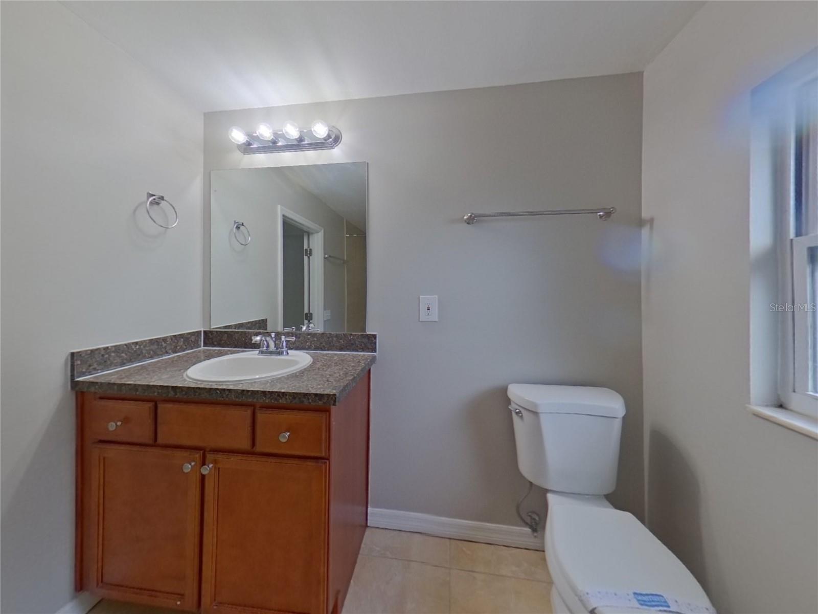 BEL AIRE PINES - Residential Lease