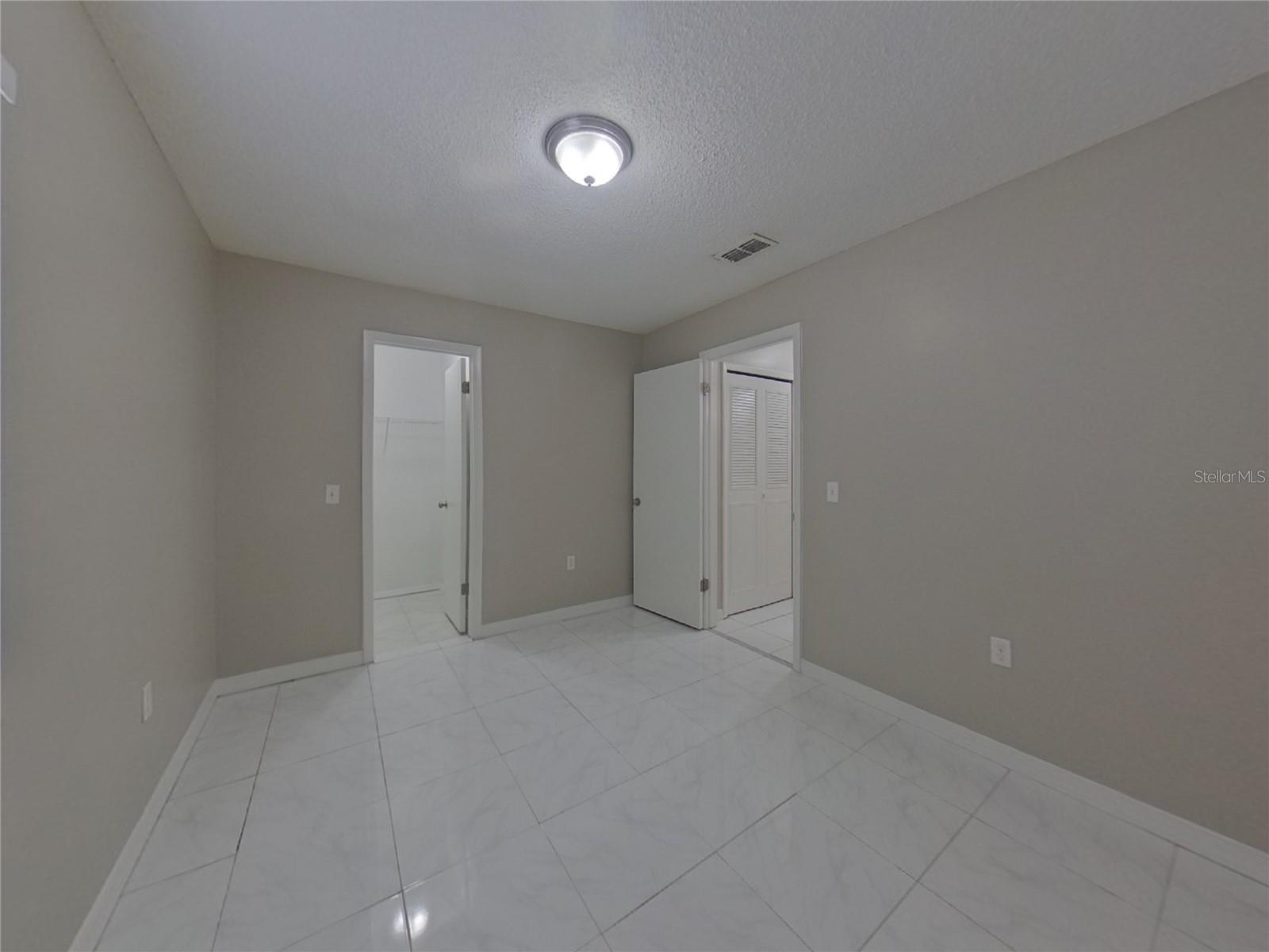 BEL AIRE PINES - Residential Lease