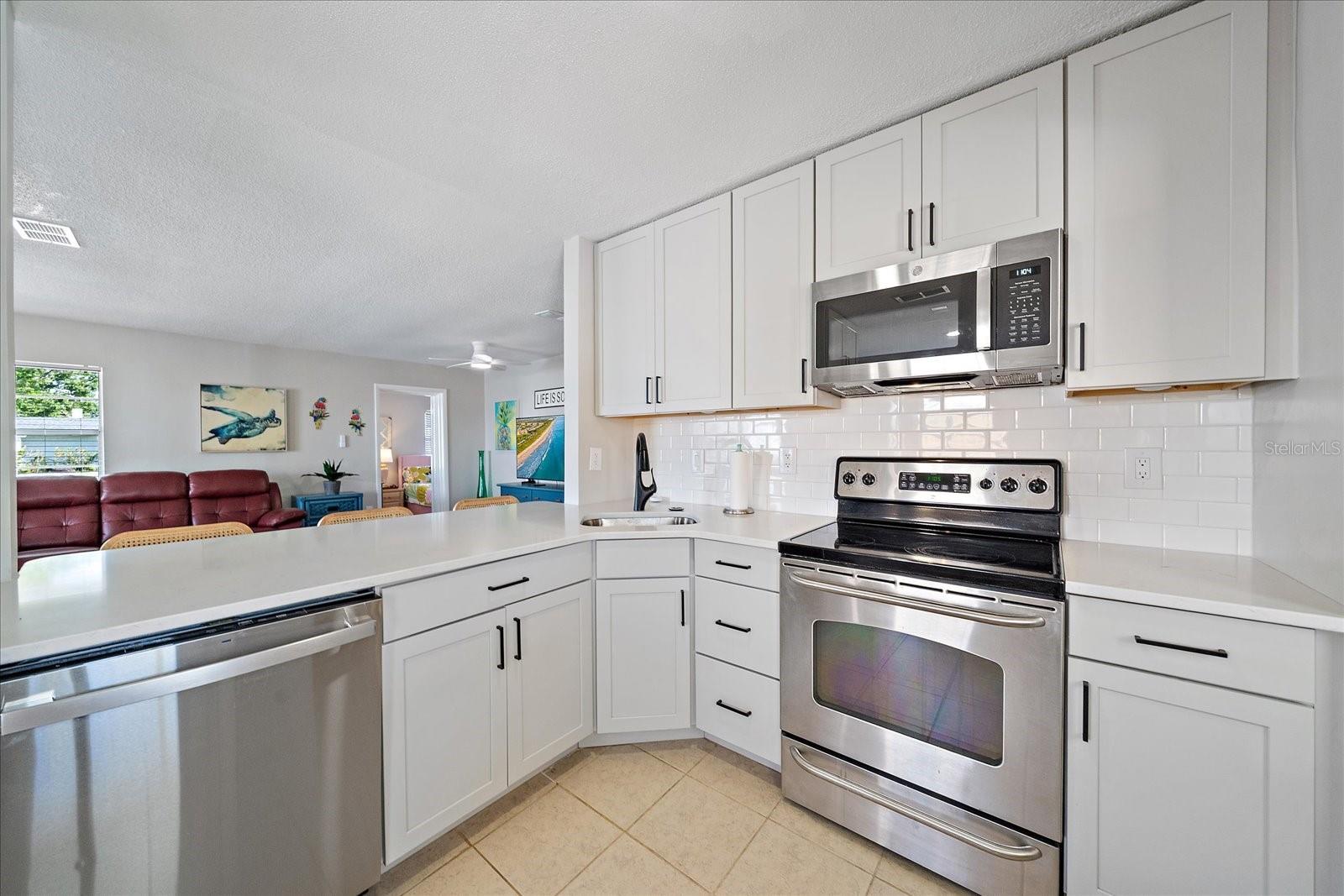 VENICE EDGEWOOD SEC OF - Residential