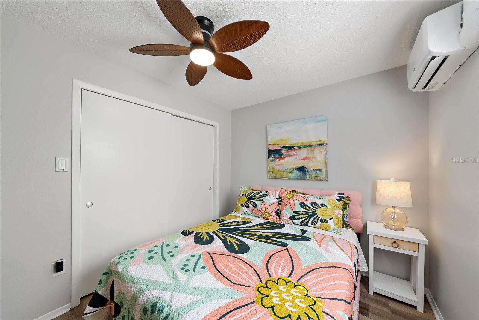 VENICE EDGEWOOD SEC OF - Residential