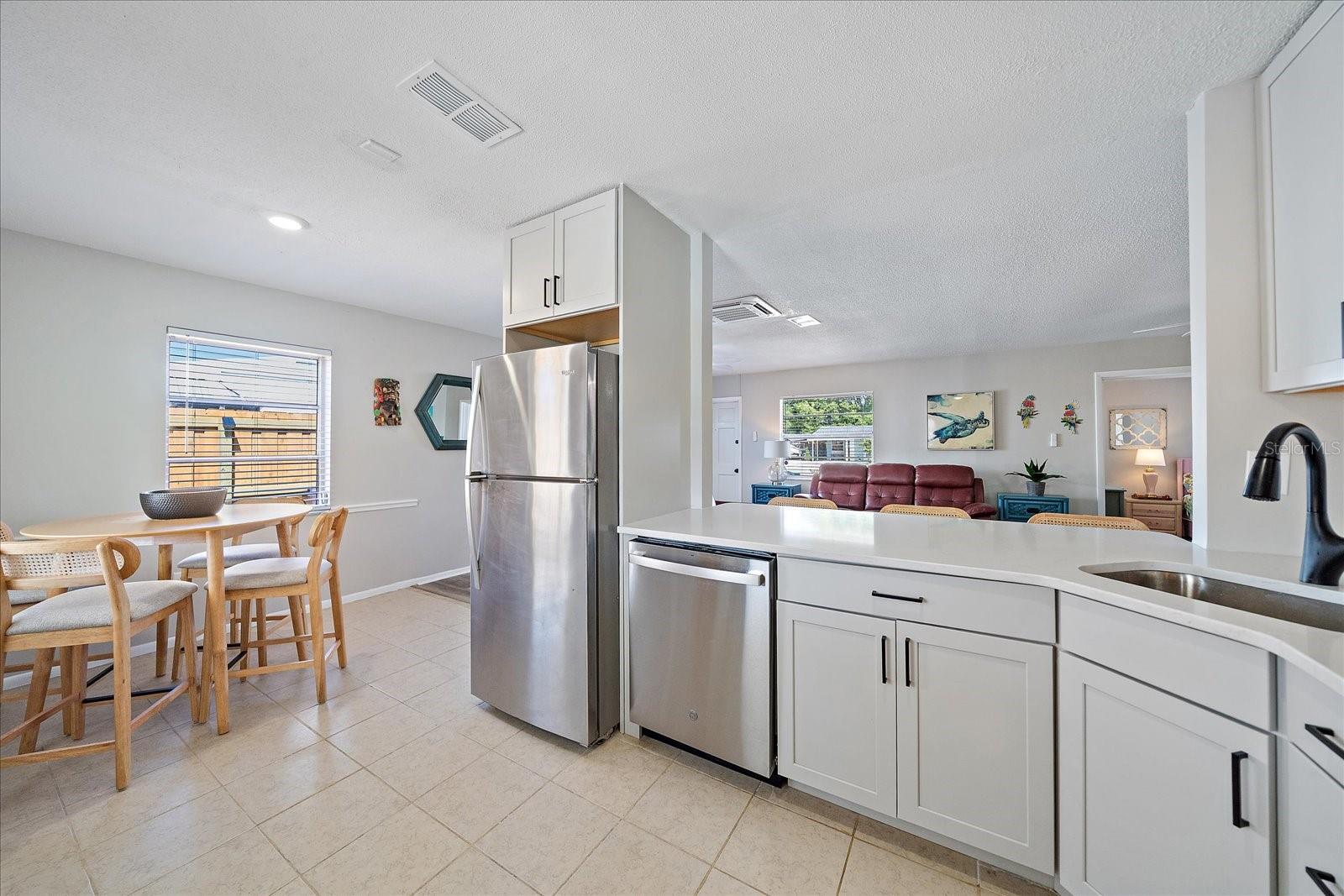 VENICE EDGEWOOD SEC OF - Residential