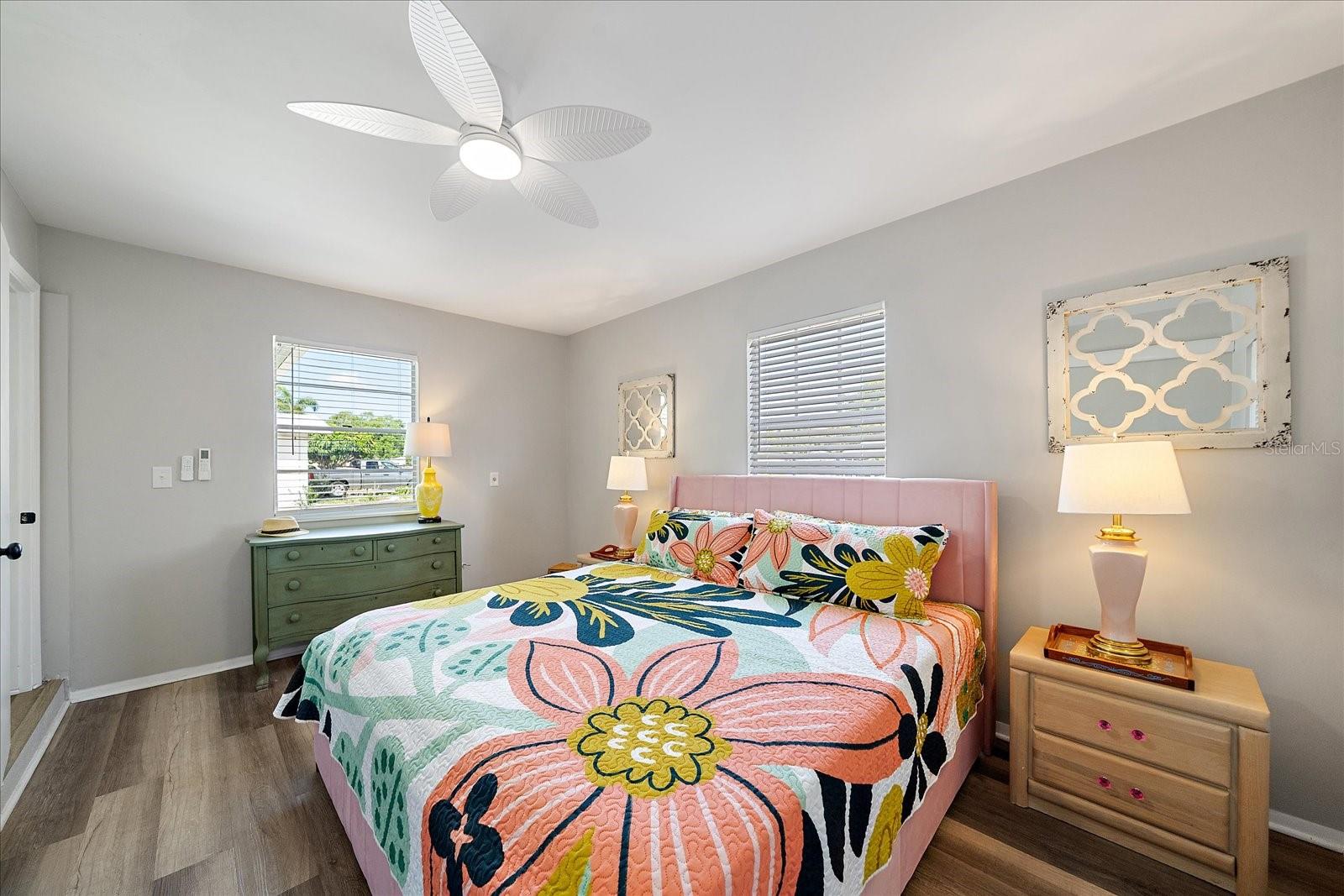 VENICE EDGEWOOD SEC OF - Residential