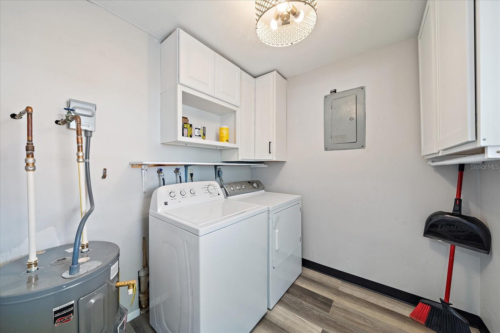 VENICE EDGEWOOD SEC OF - Residential