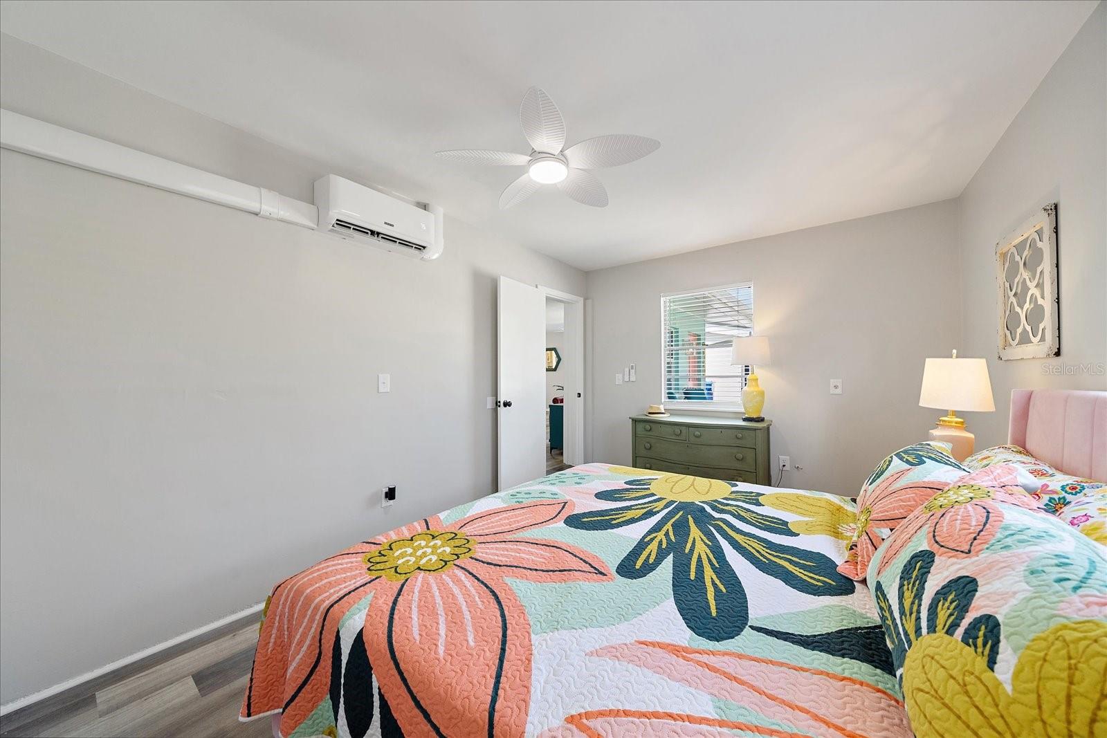 VENICE EDGEWOOD SEC OF - Residential