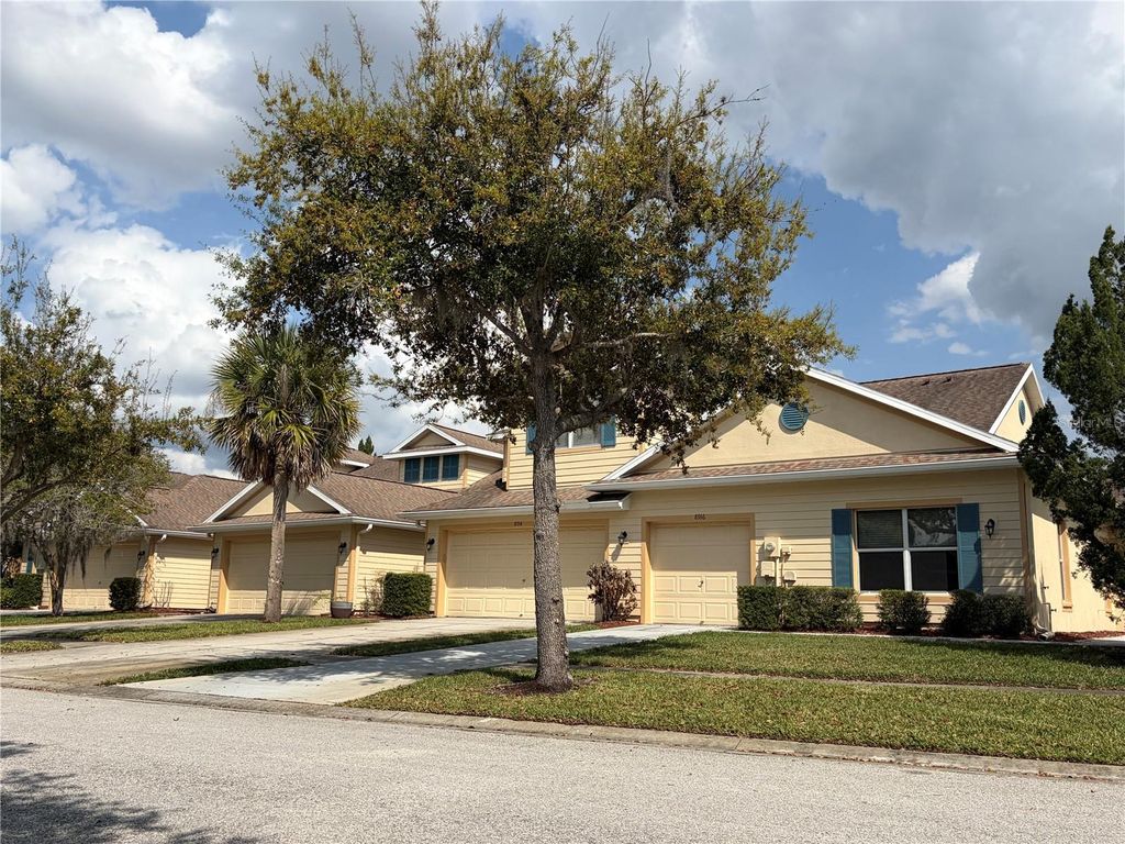 Photo of 8914 Iron Oak Ave, Tampa, FL 33647 (MLS # W7884218)