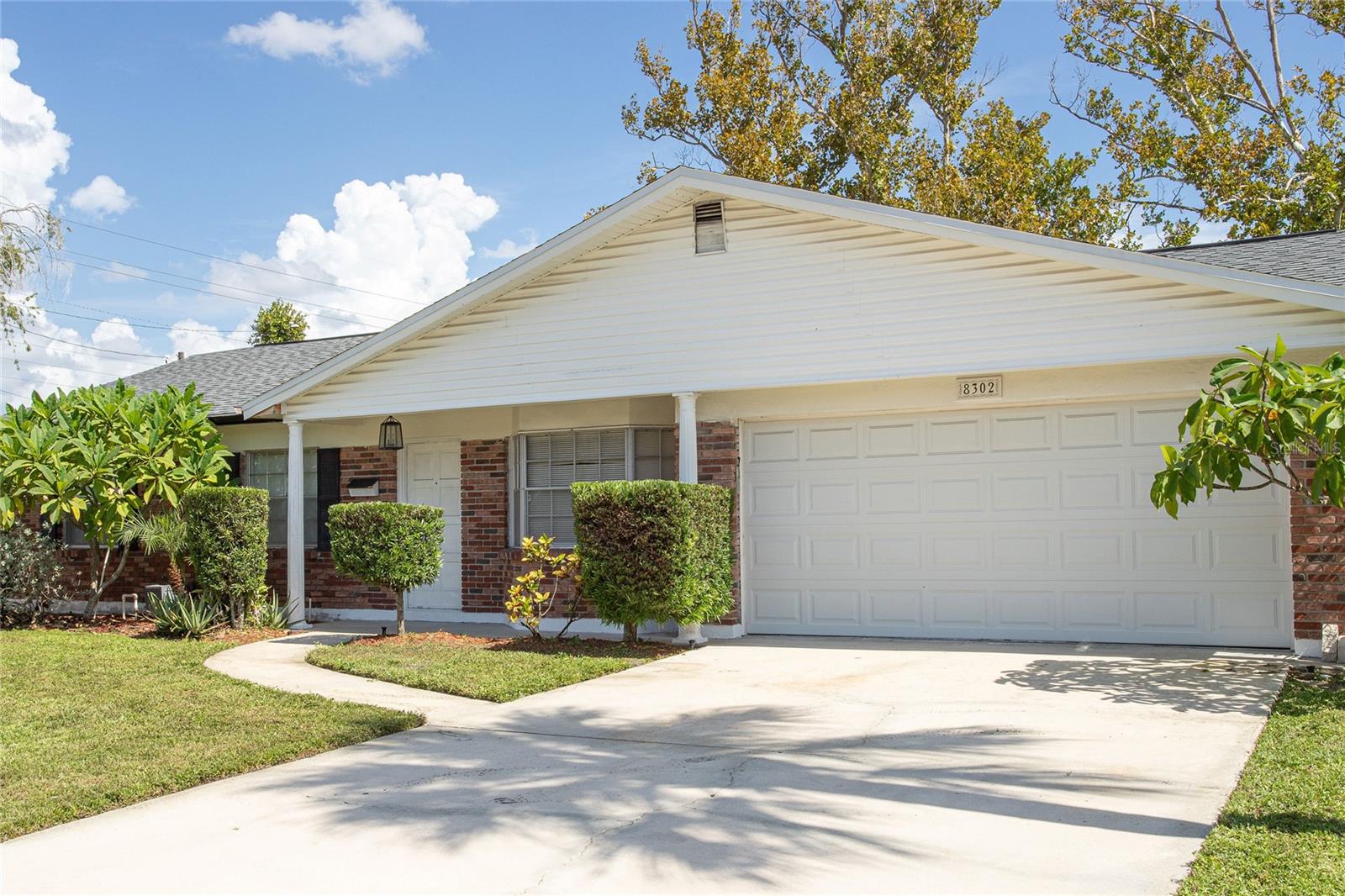 8302 LOPEZ DRIVE