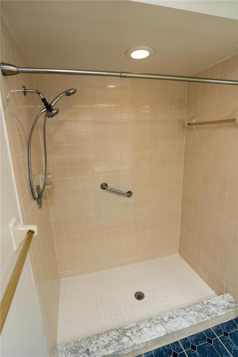 SHEFFIELD VILLAGE AT BAYSIDE MEADOWS - Residential