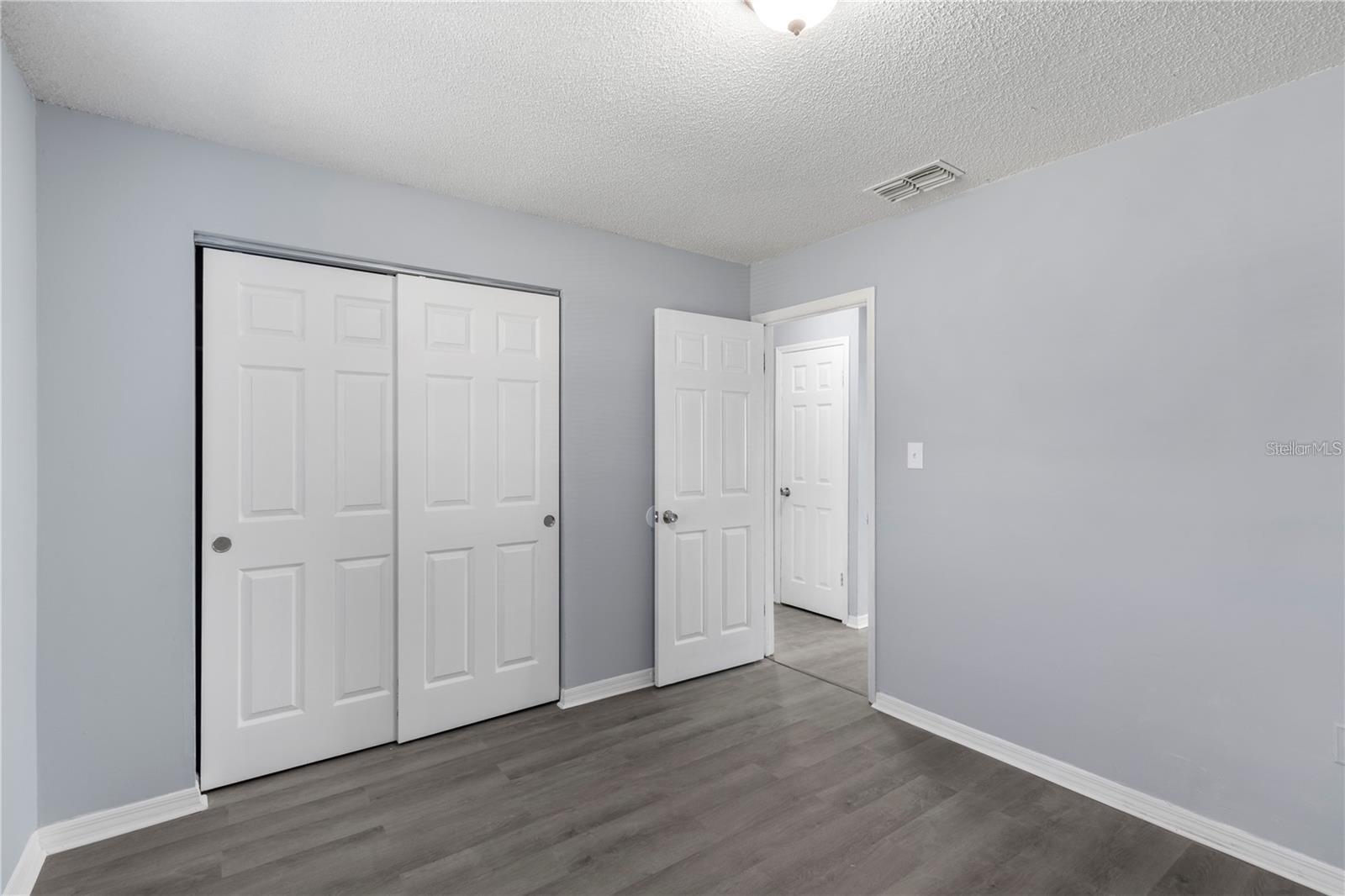 LEESBURG BIRCHWOOD - Residential Lease