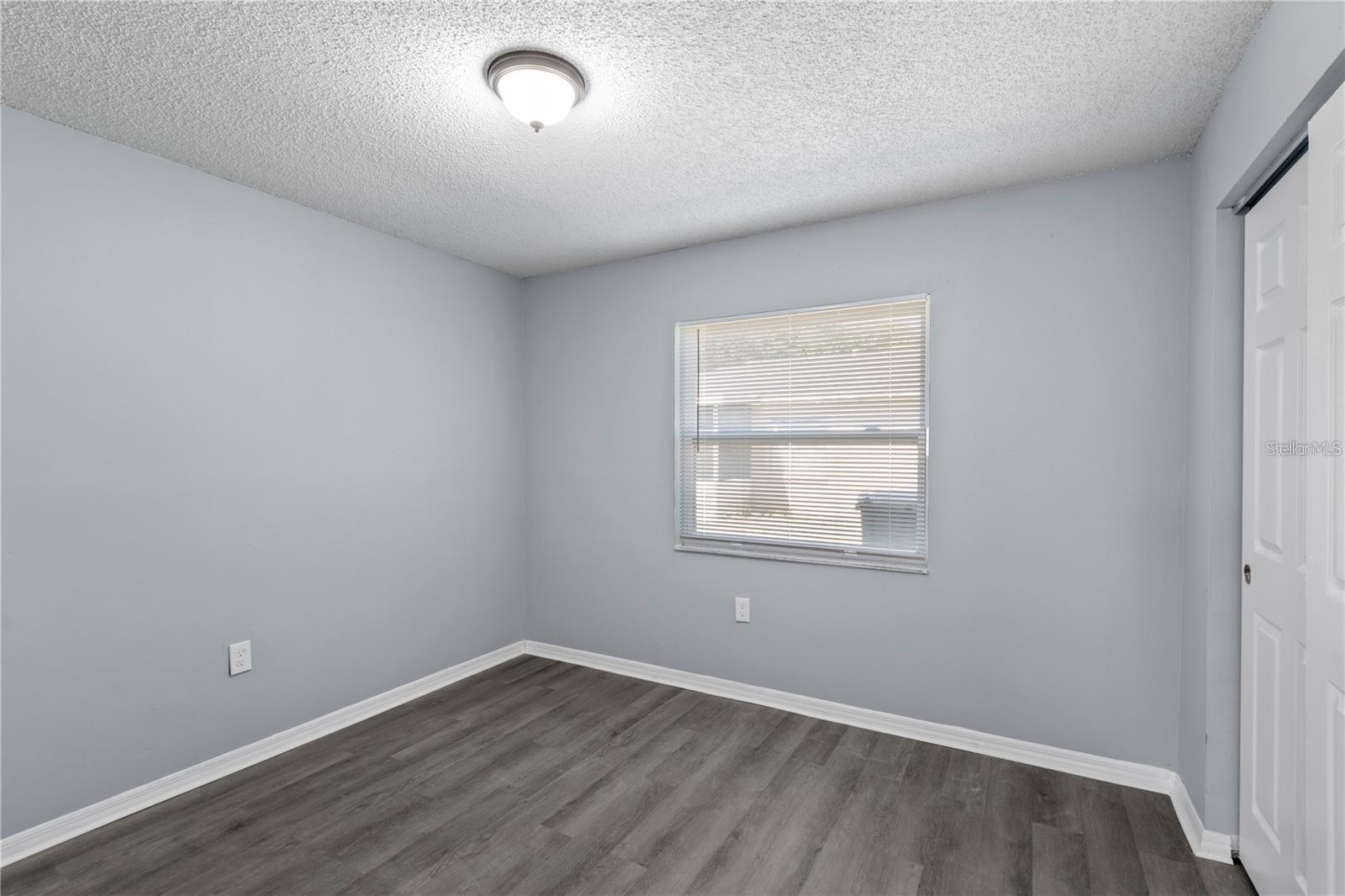 LEESBURG BIRCHWOOD - Residential Lease