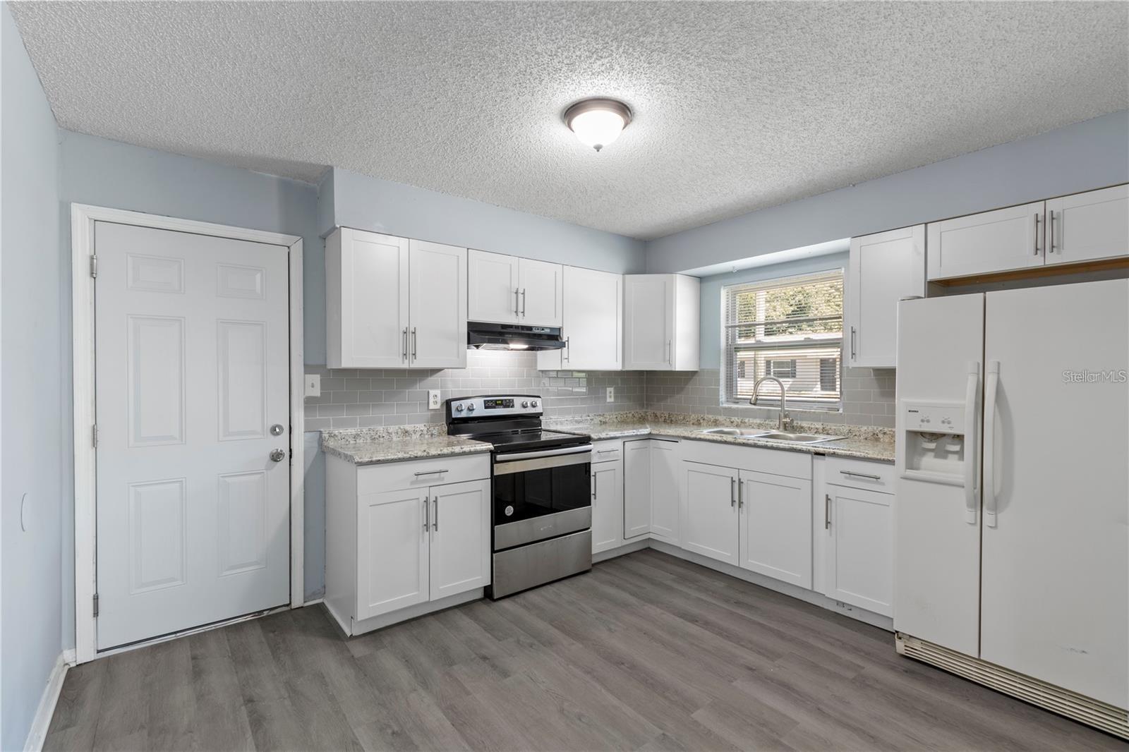 LEESBURG BIRCHWOOD - Residential Lease