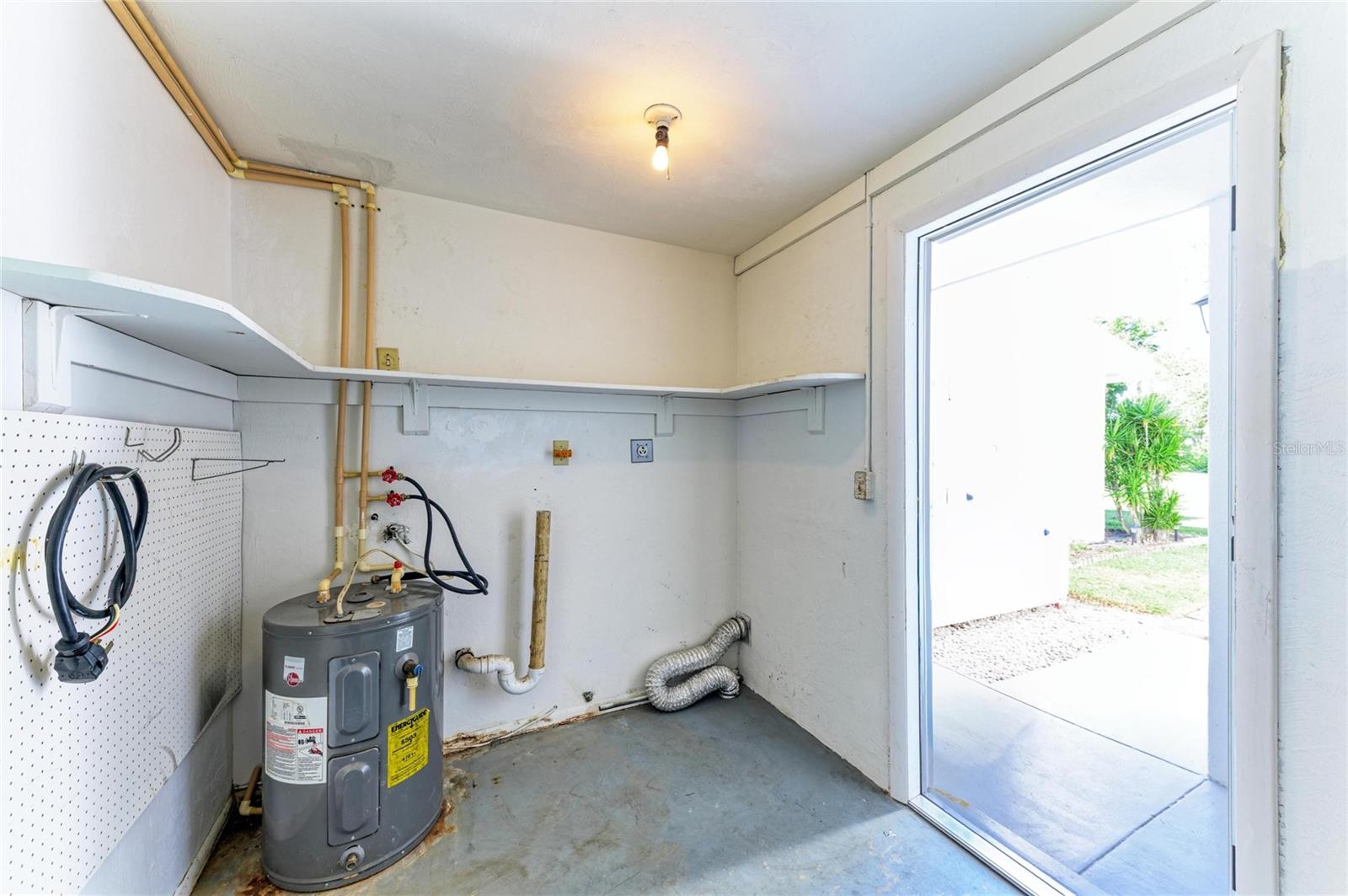 GULF GATE GARDEN HOMES E - Residential