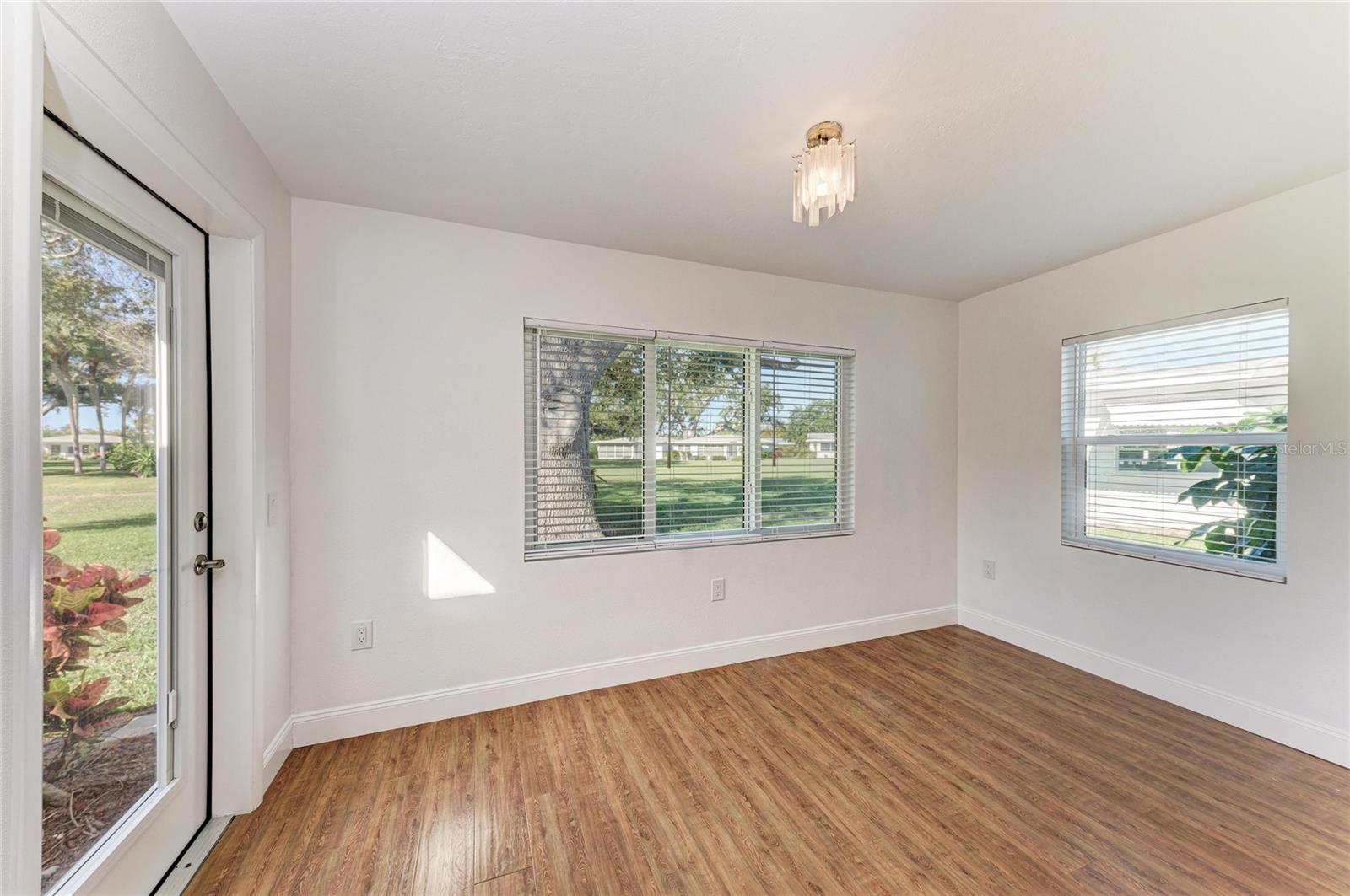 GULF GATE GARDEN HOMES E - Residential