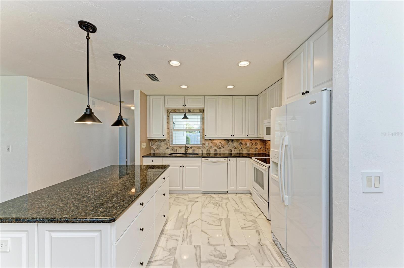 GULF GATE GARDEN HOMES E - Residential