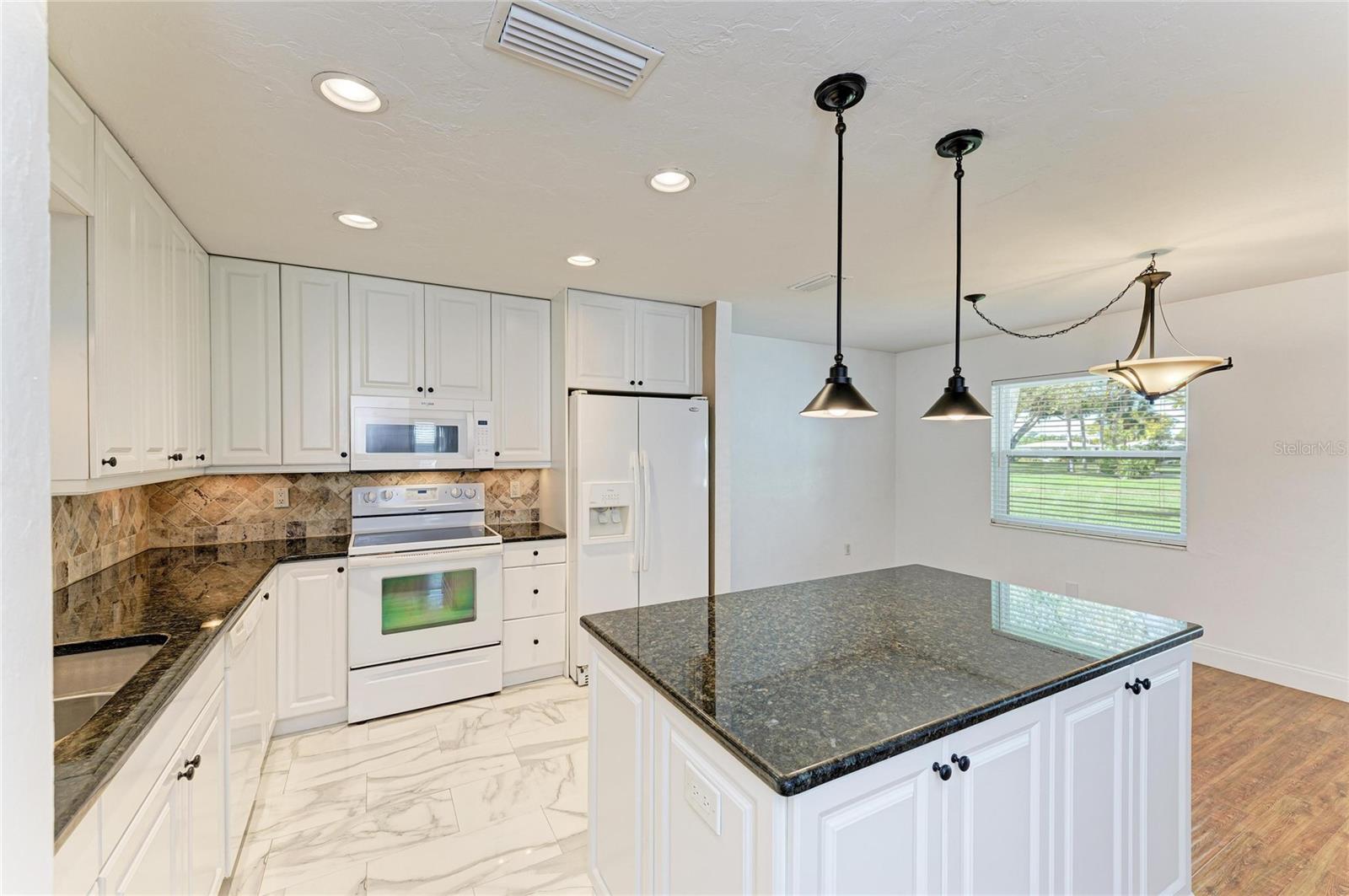 GULF GATE GARDEN HOMES E - Residential