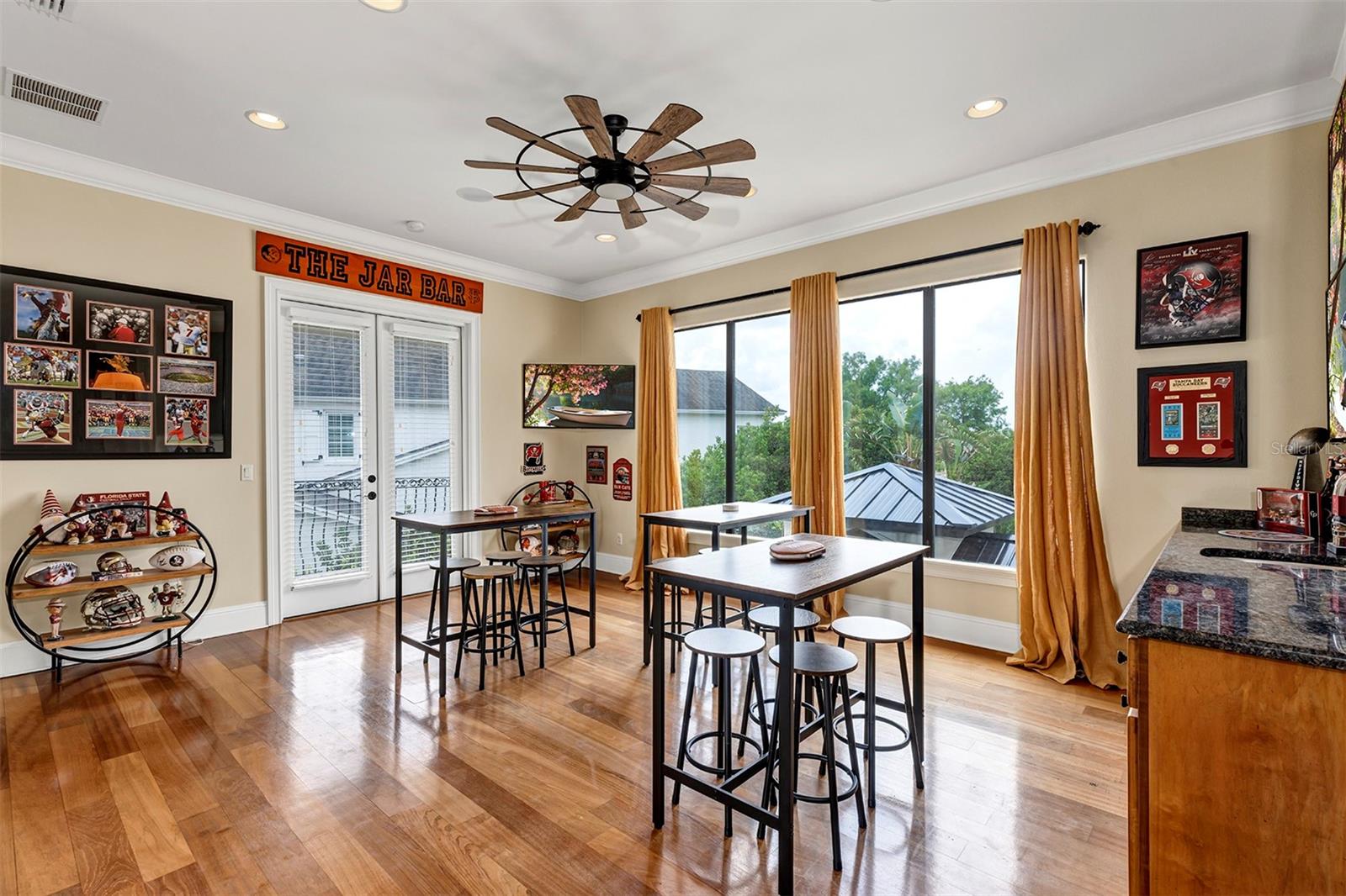 PALM TERRACE FIRST ADD - Residential