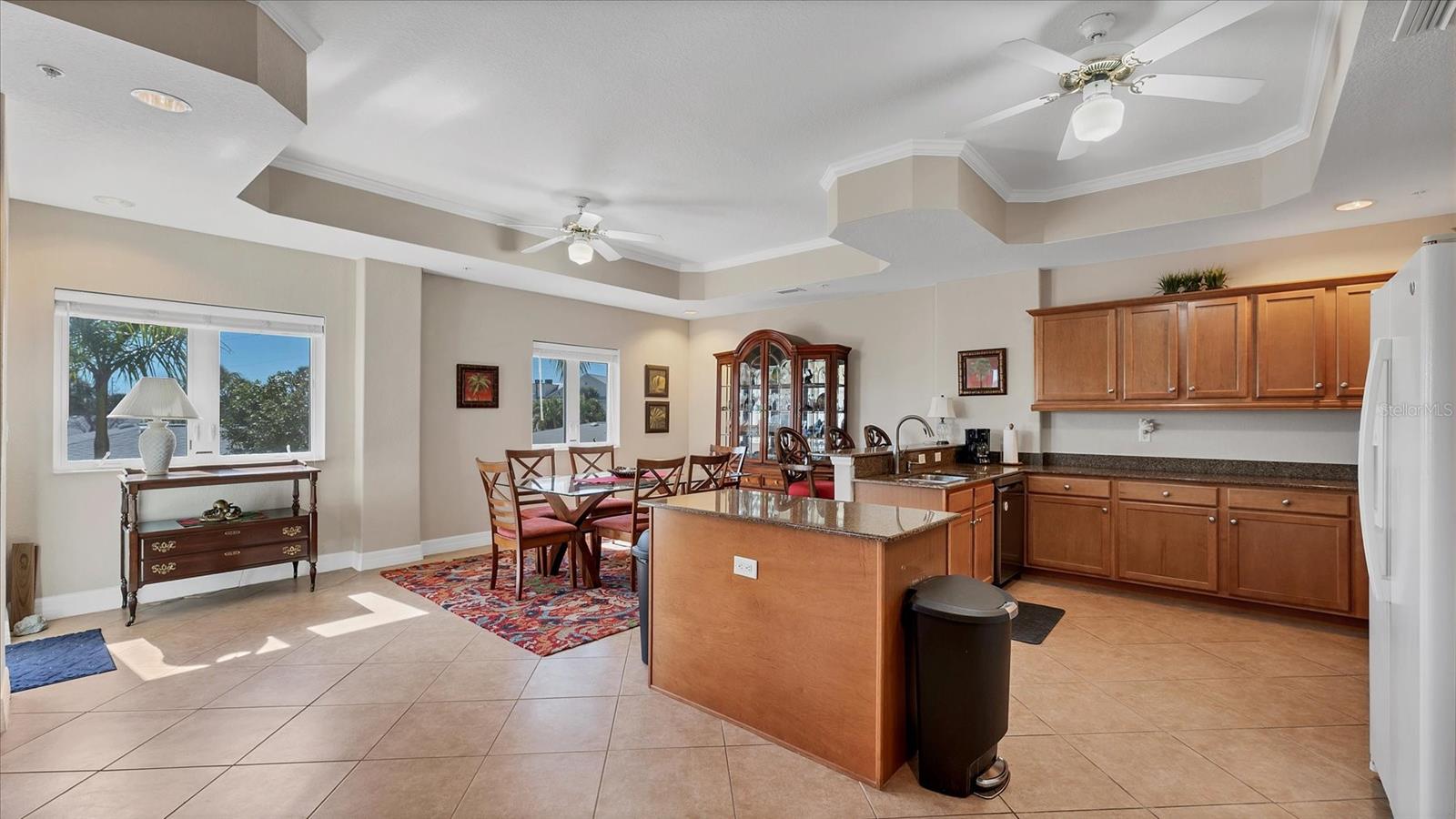 SUNRISE POINTE - Residential