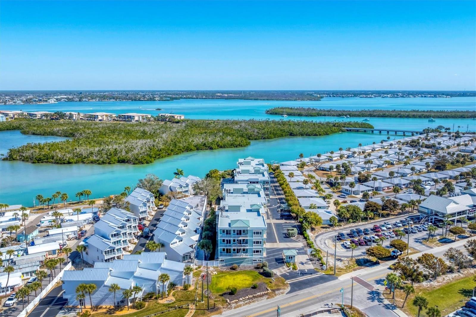 SUNRISE POINTE - Residential