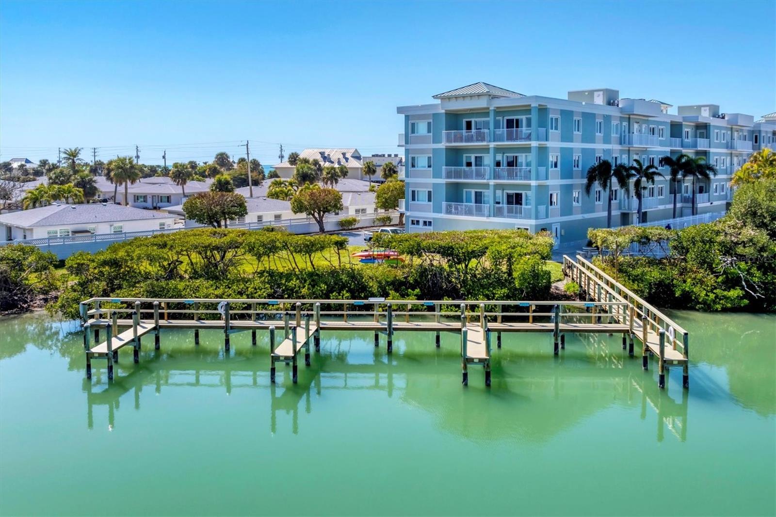 SUNRISE POINTE - Residential