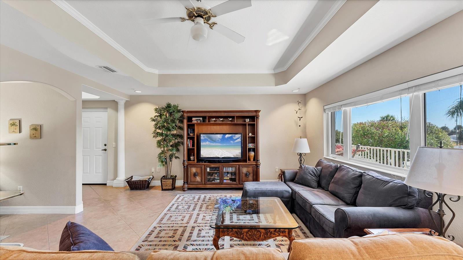 SUNRISE POINTE - Residential