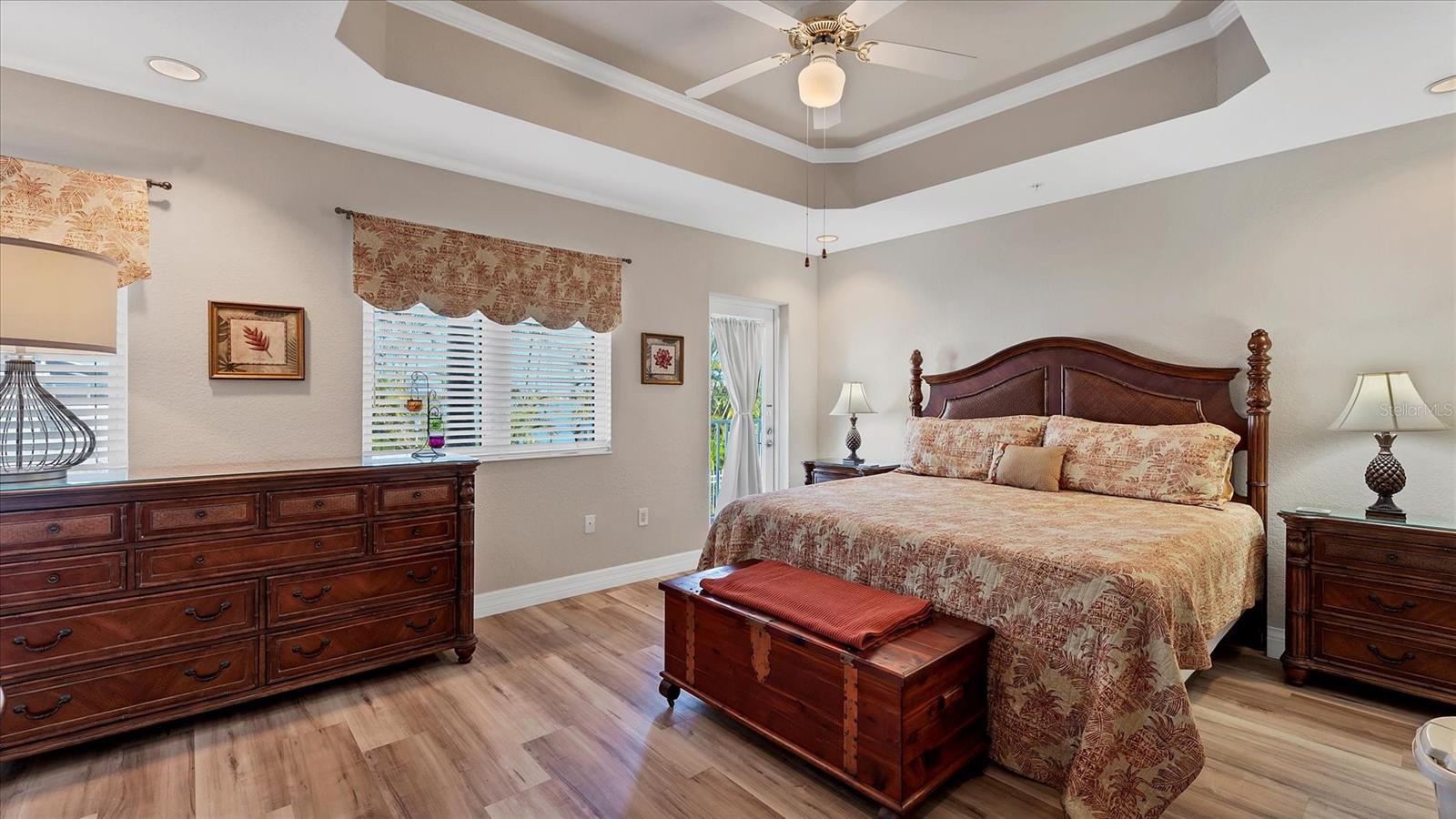 SUNRISE POINTE - Residential