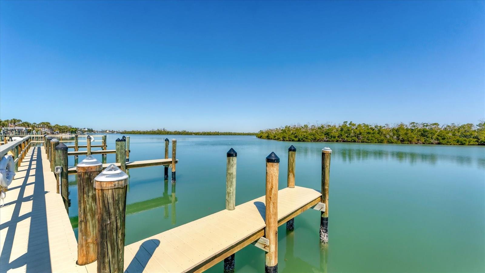 SUNRISE POINTE - Residential