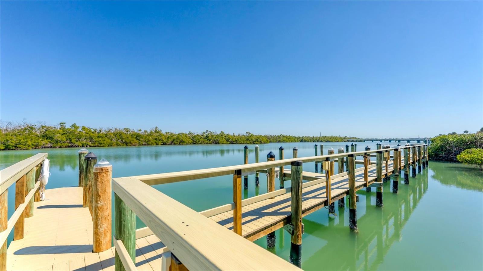 SUNRISE POINTE - Residential