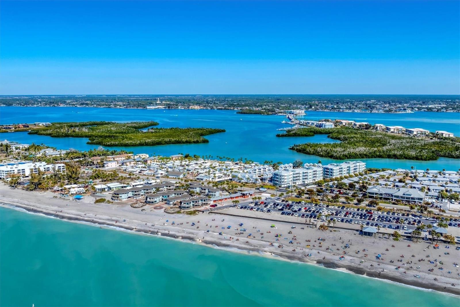 SUNRISE POINTE - Residential