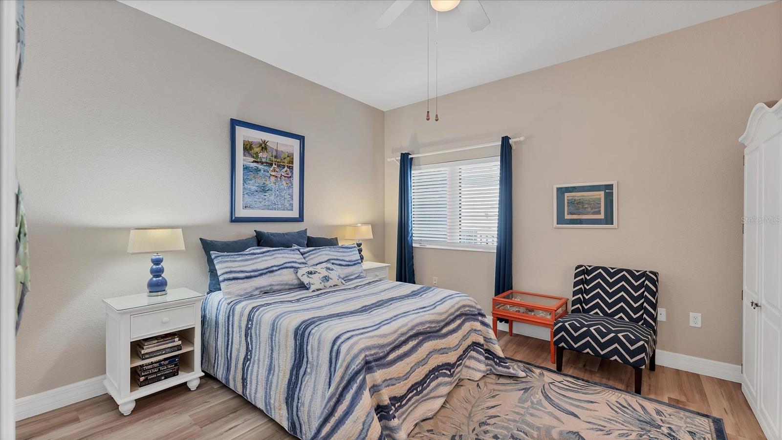 SUNRISE POINTE - Residential