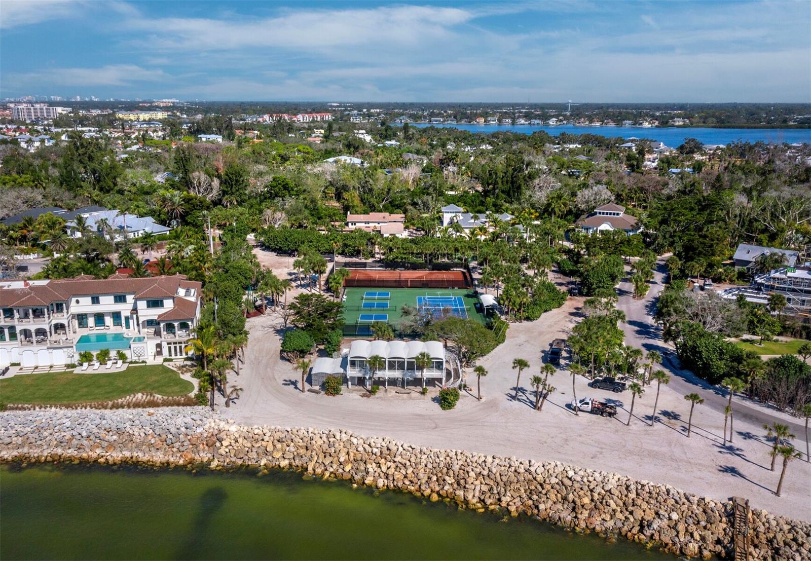 SANDERLING CLUB/SIESTA PROPERTIES INC - Land