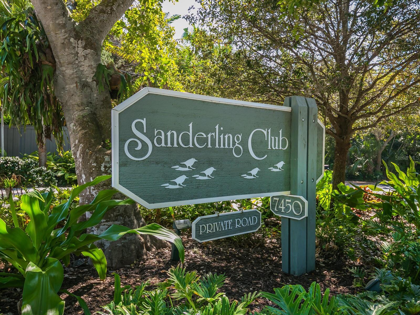 SANDERLING CLUB/SIESTA PROPERTIES INC - Land
