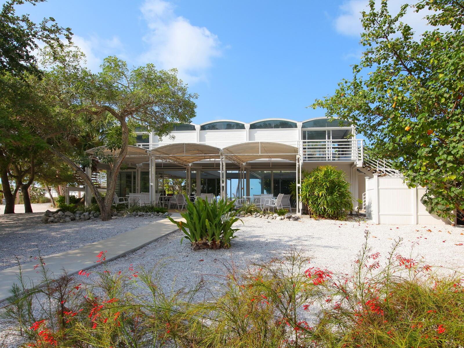 SANDERLING CLUB/SIESTA PROPERTIES INC - Land