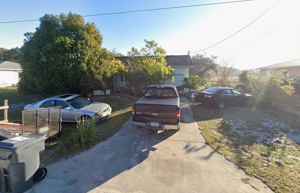 Photo of 523 Cipres Circle, Winter Haven, FL 33880 (MLS # O6363892)