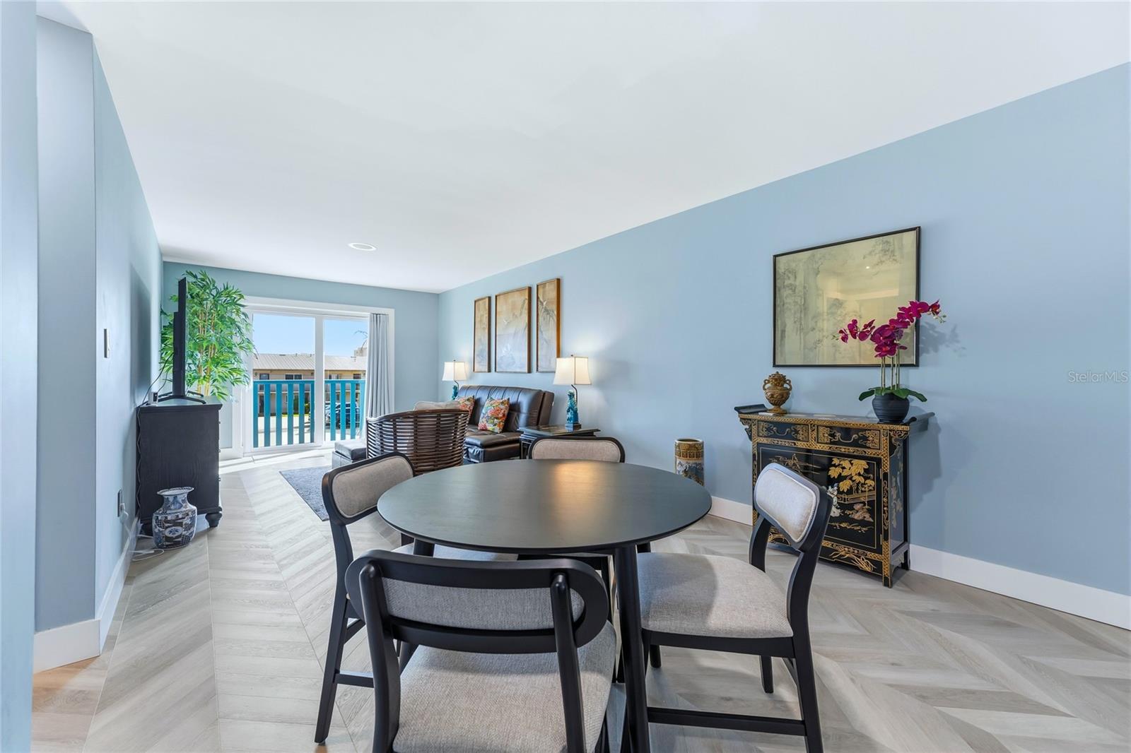 AVON BY SEA - Residential