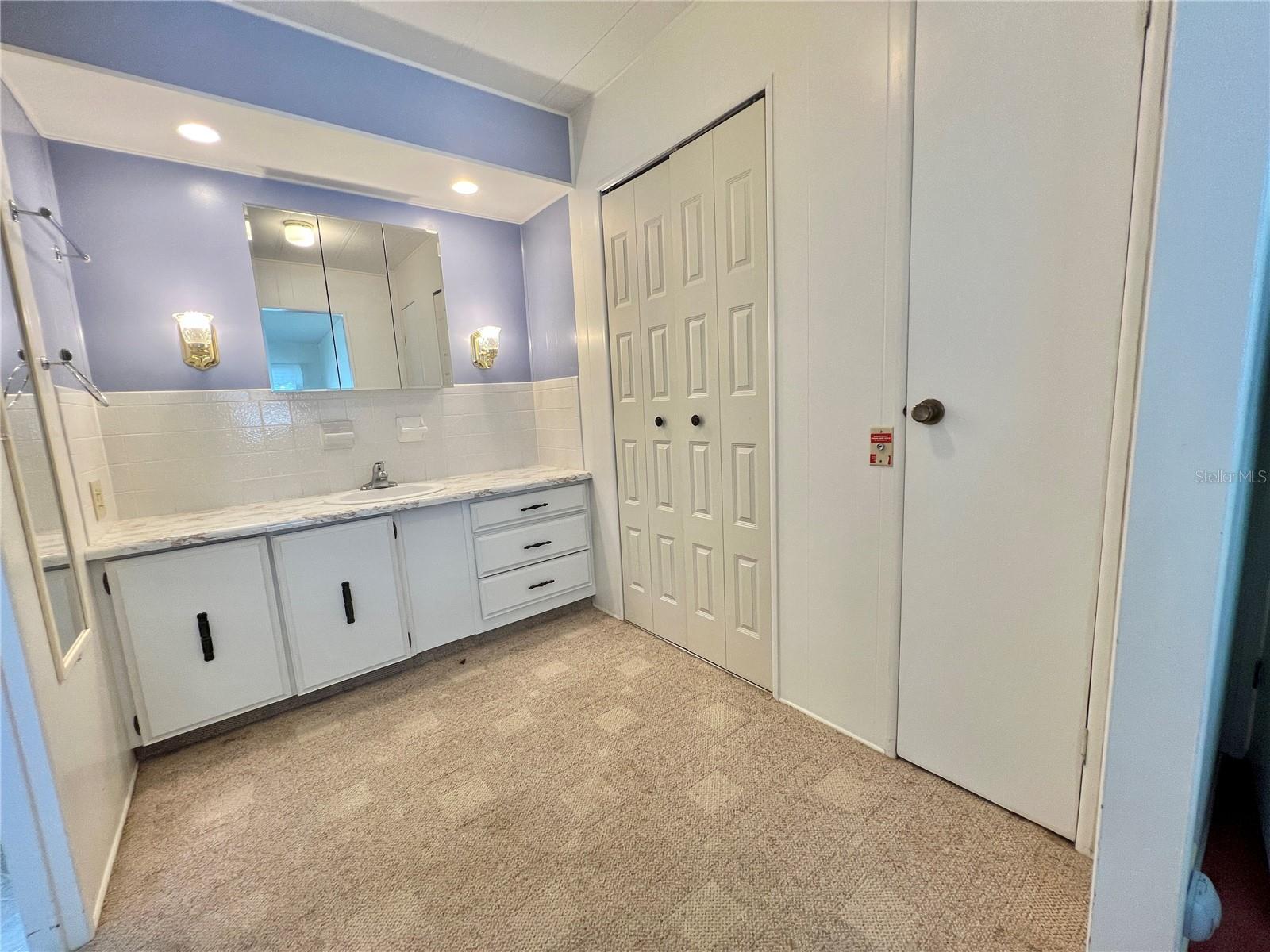 HAWTHORNE AT LEESBURG A COOP - Residential
