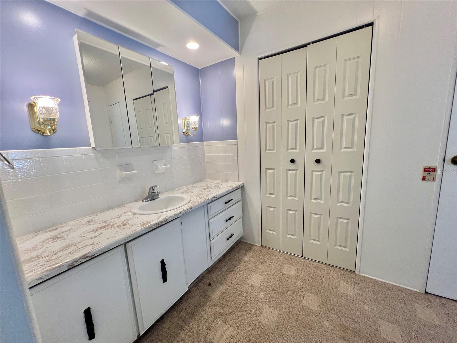HAWTHORNE AT LEESBURG A COOP - Residential
