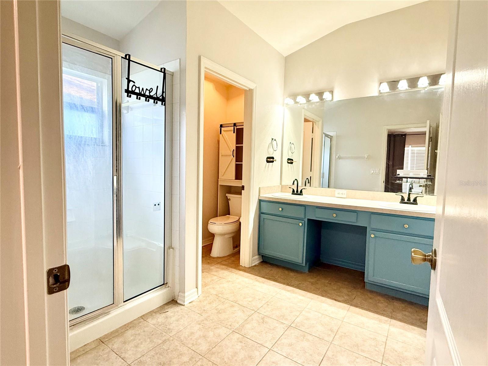 LEXINGTON OAKS PH 02 - Residential Lease