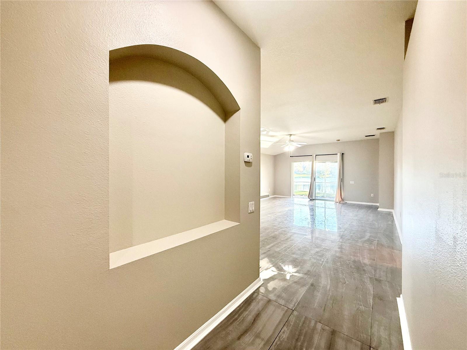 LEXINGTON OAKS PH 02 - Residential Lease