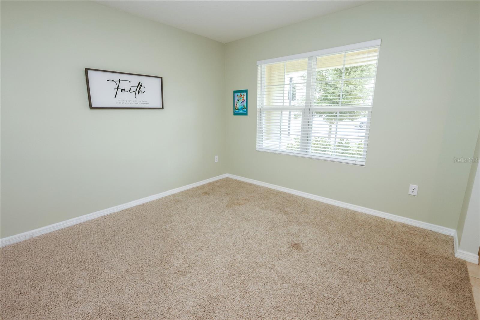 LAKE HARRIS RESERVE - Residential