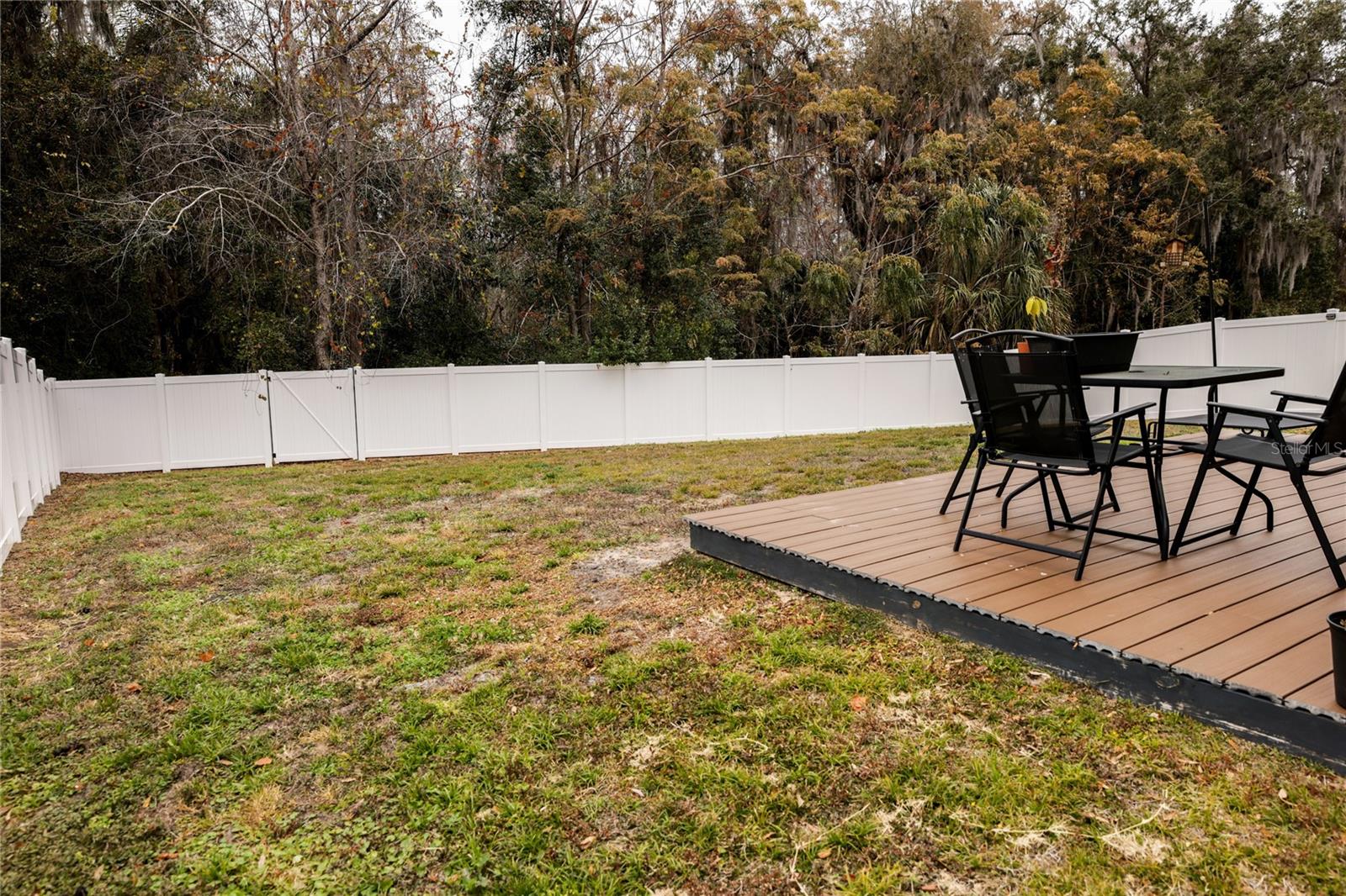 LAKE HARRIS RESERVE - Residential