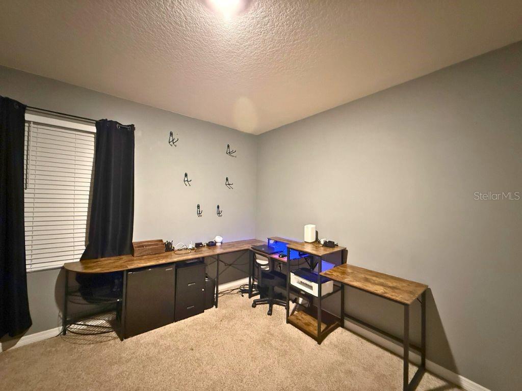 LAKE HARRIS RESERVE - Residential