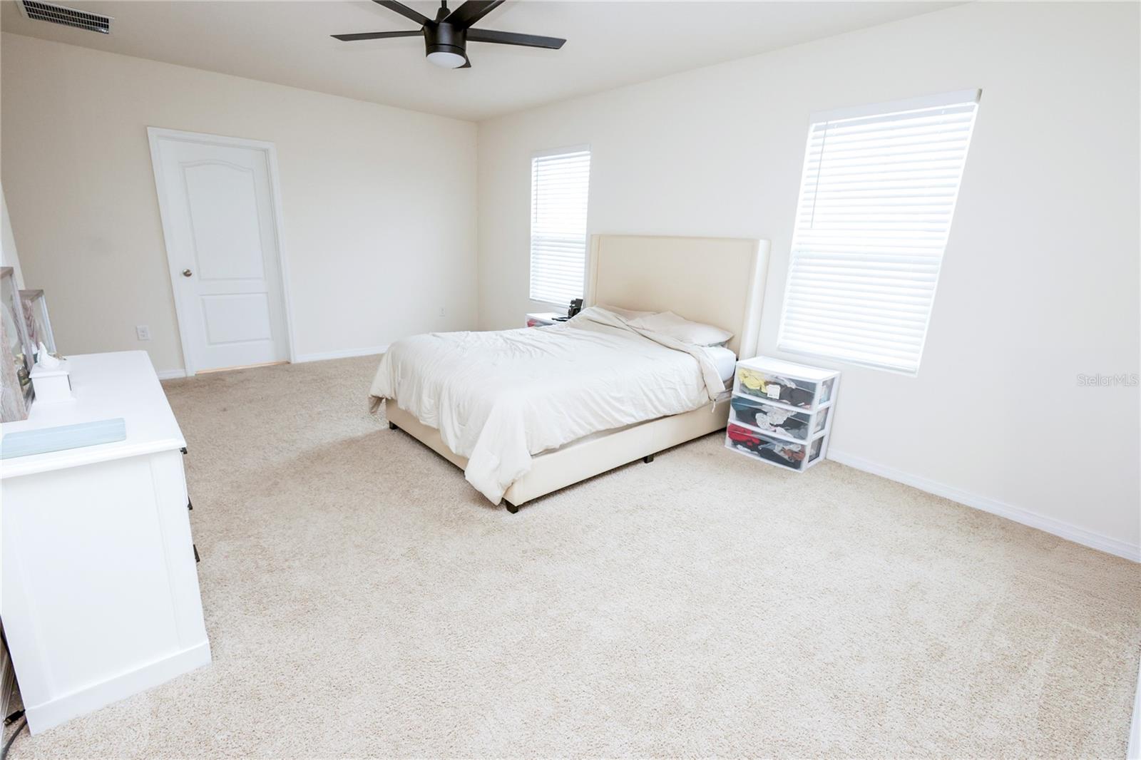 LAKE HARRIS RESERVE - Residential