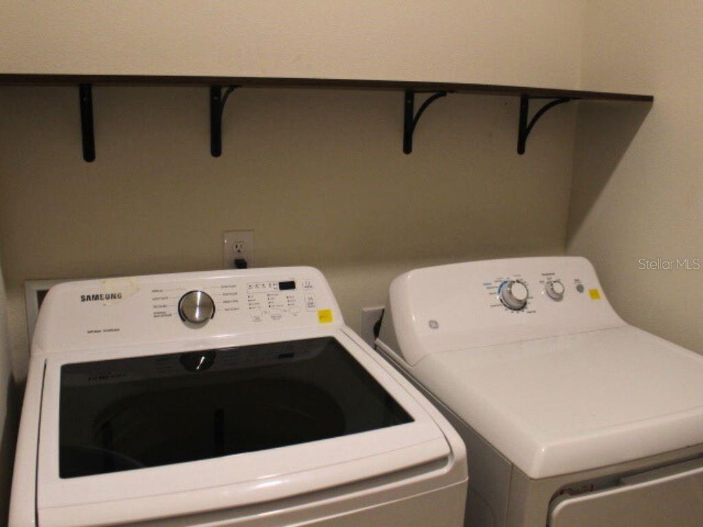 LAKE HARRIS RESERVE - Residential