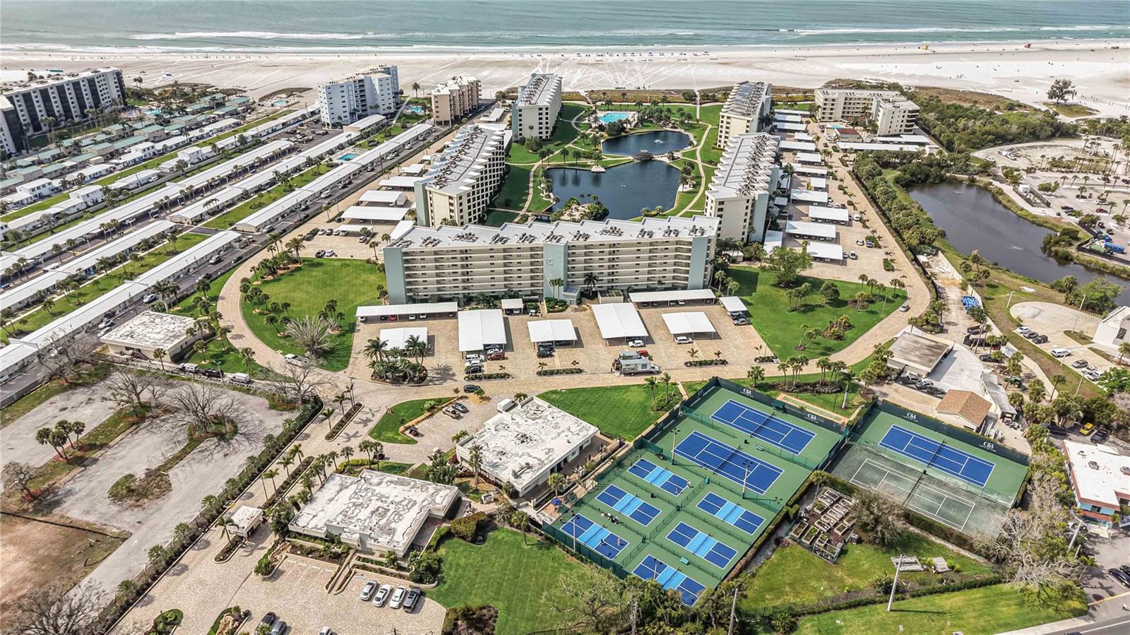 GULF & BAY CLUB PH 1 - Residential