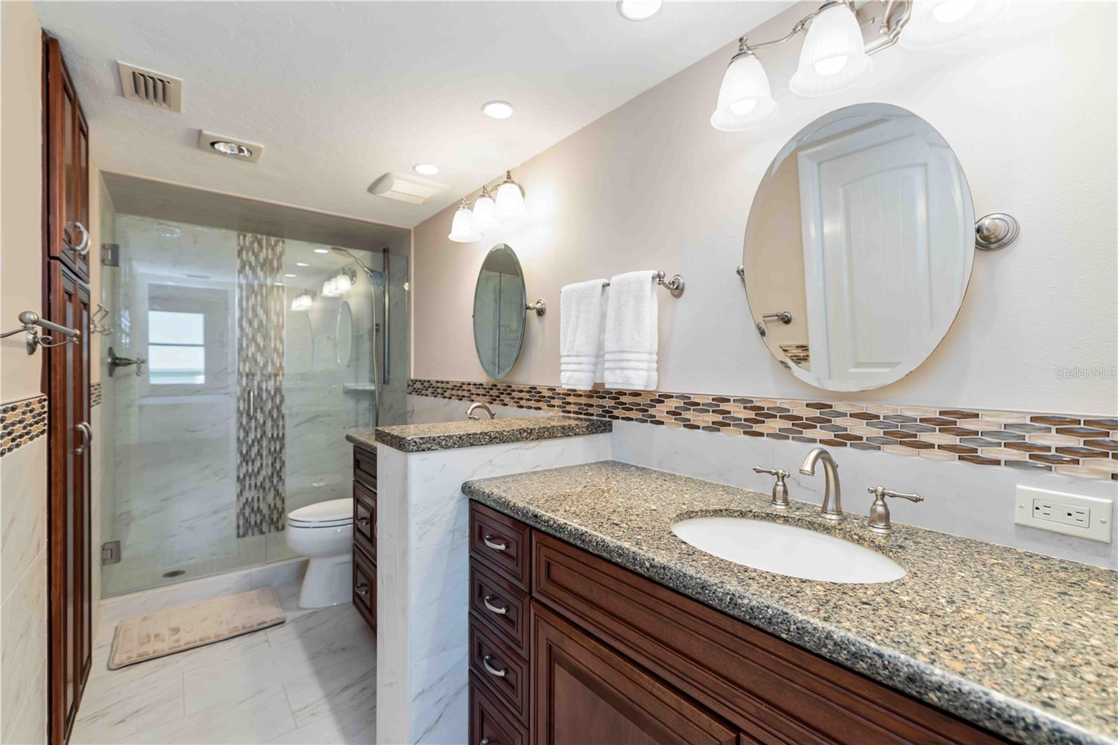 GULF & BAY CLUB PH 1 - Residential