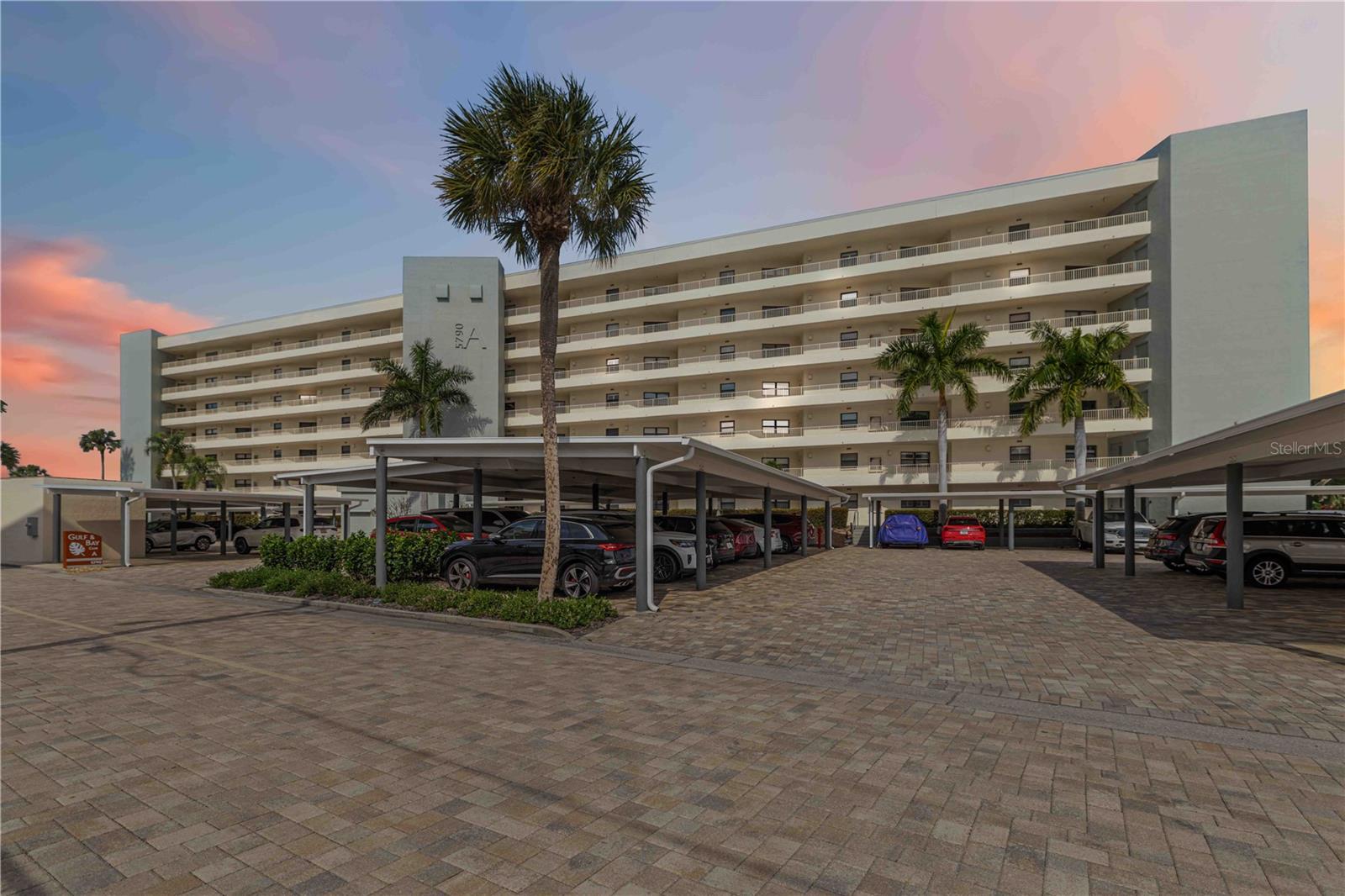 GULF & BAY CLUB PH 1 - Residential