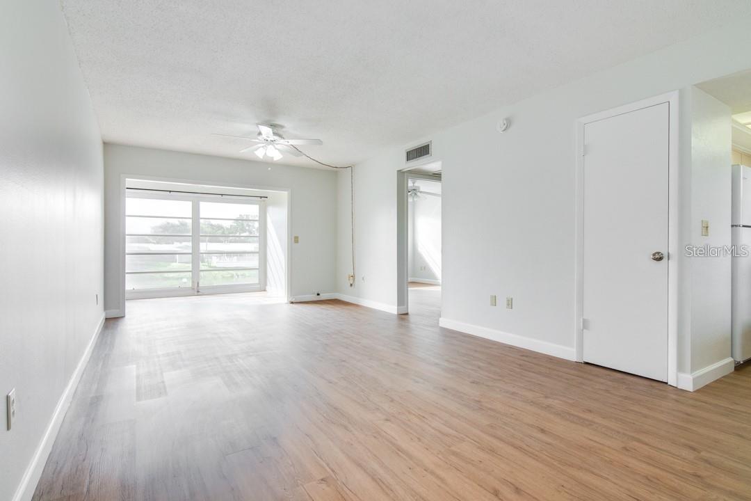 IMPERIAL PARK CONDO - Residential