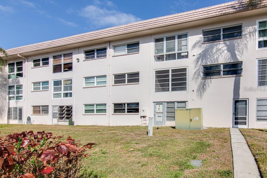 IMPERIAL PARK CONDO - Residential