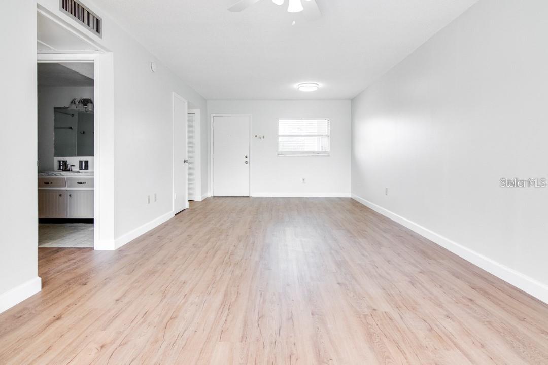 IMPERIAL PARK CONDO - Residential