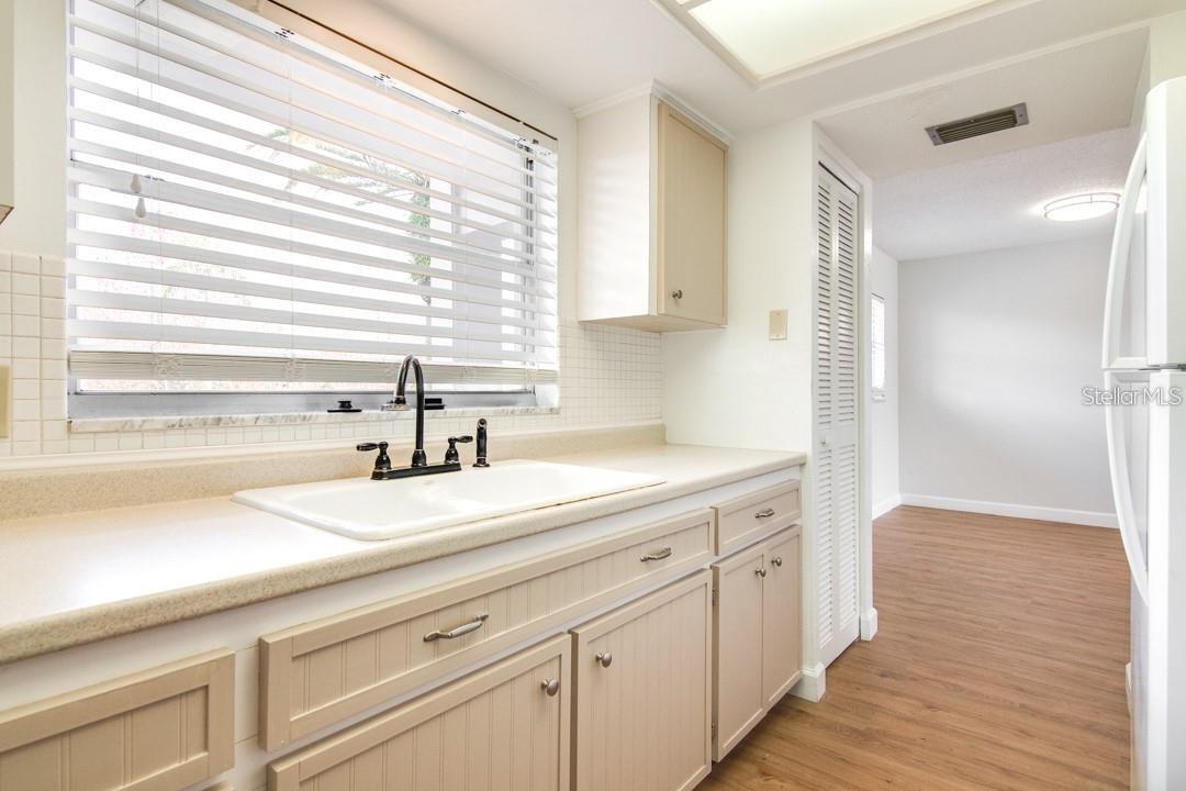 IMPERIAL PARK CONDO - Residential